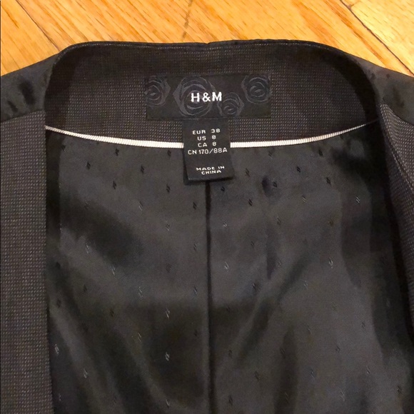 Best - Picture 2 of 5